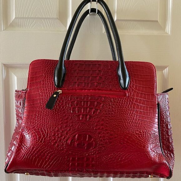 NWOT deep Red Croc embossed faux leather Satchel/shoulder bag  black trim&straps - Picture 1 of 14
